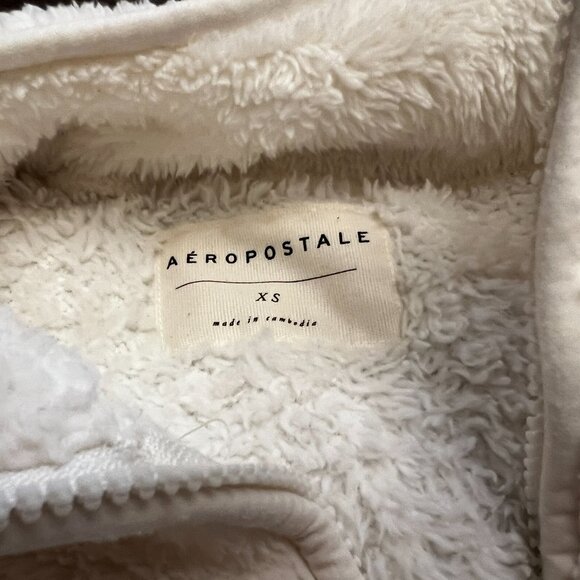 Aeropostale Women XS Sherpa Crop Top with Elastic Band - Picture 2 of 3